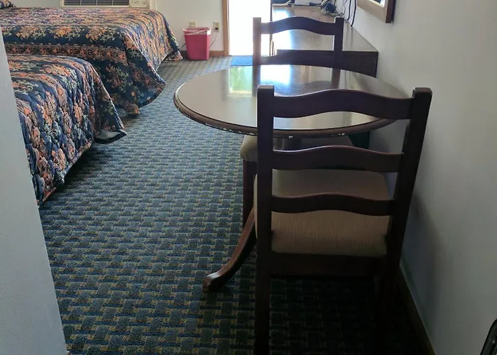 Motel Seasons